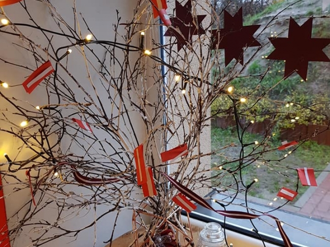 Latvijas svētku dekoru darbnīca